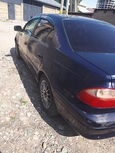 corolla runx: Toyota Avensis: 2001 г., Седан — 5