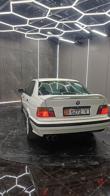 bmw 1 8: BMW 3 series: 1991 г., 1.8 л, Механика, Бензин, Седан — 4