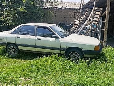 Audi 100: 1989 г., Механика, Газ, Седан — 4