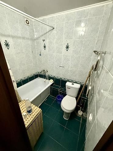 кывартиры: 1 комната, 32 м², 104 серия, 1 этаж, Старый ремонт — 5