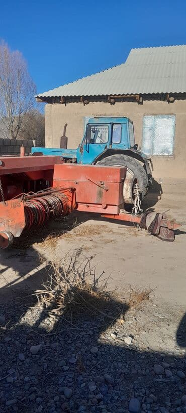 гаражный распродажа: Трактор сатылат (пресс, фреза, дары чачкыч бирге) - 800000 сом — 2