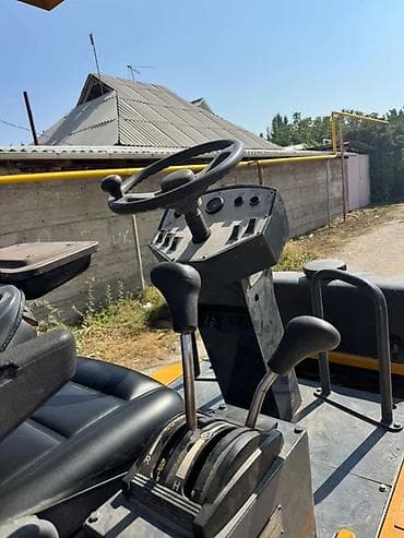 мото электрические: Двухвальцовый дорожный каток XCMG XMR30E 3.тонник - Тип: вибрационный — 3