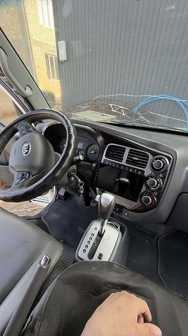 Kia: Kia BONGO: 2018 г., 2.5 л, Автомат, Дизель — 9