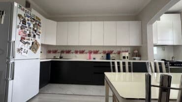 срочно продам квартиру: 3 комнаты, 100 м², 105 серия, 3 этаж, Евроремонт — 3