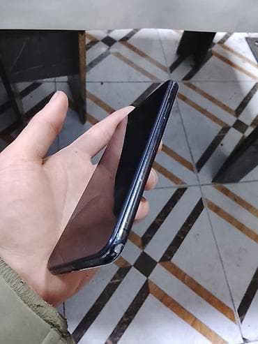 айфон хр корпус 13: IPhone SE — 2