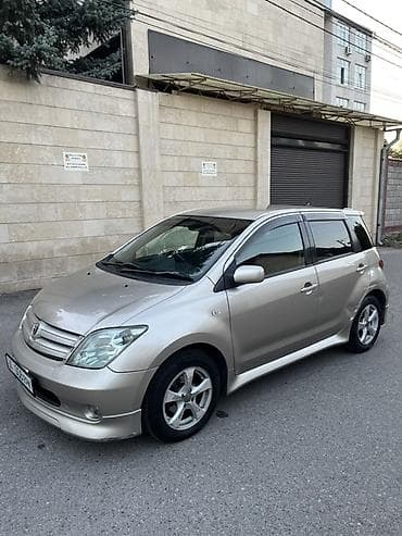 кузов ист: Toyota Ist: 2003 г., 1.5 л, Автомат, Бензин, Хэтчбэк — 3