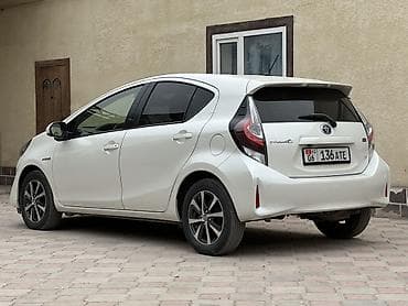 тойота приус с: Toyota Prius C: 2019 г., 1.5 л, Вариатор, Гибрид, Хэтчбэк — 2