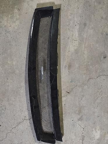 Решетка радиатора Honda 2004 г., Б/у, Аналог