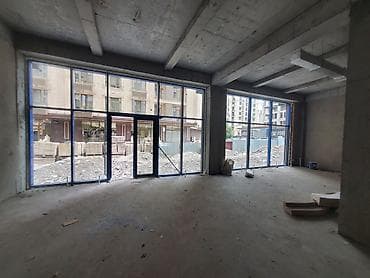 Коммерциялык мүлк: Кеңселерди сатуу 134 м², Ремонтсуз, Эмерексиз, Көп кабаттуу имарат, 1 кабат — 4