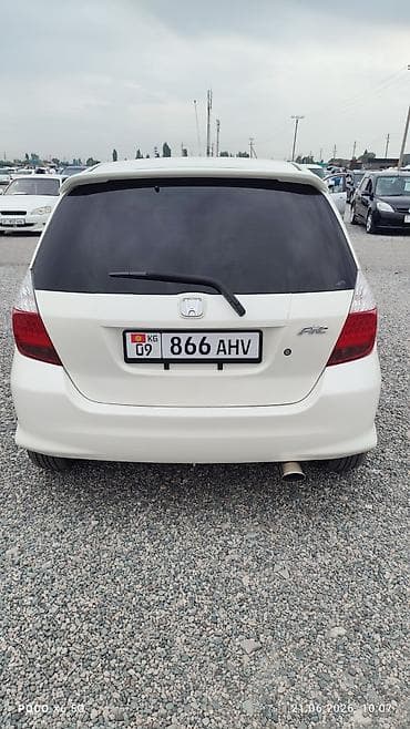 Продажа авто: Honda Fit: 2004 г., 1.3 л, Вариатор, Бензин, Хэтчбэк — 4