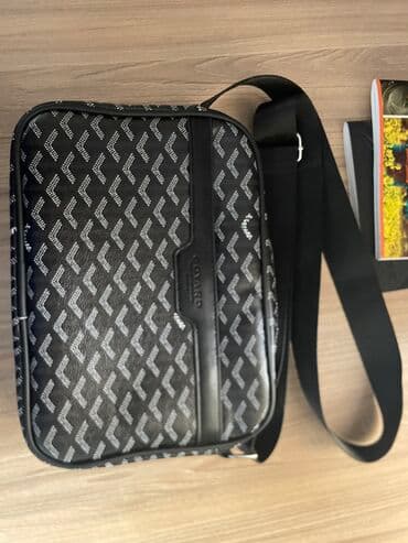 Барсетка, Материал: Натуральная кожа, Застежка на молнии, Новый