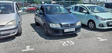 Mitsubishi Space Star: 2001 г., 1.3 л, Механика, Бензин, Хэтчбэк