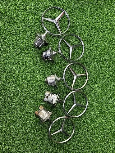 w124: Эмблемы-«звезды» на капот для Mercedes-Benz - Оригинальные — 1