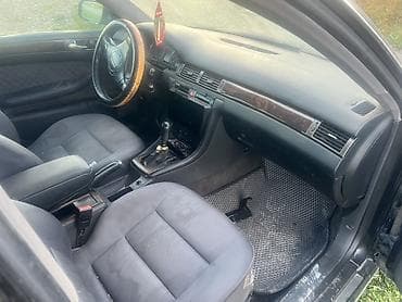 чехлы бу: Audi A6: 2000 г., 2.4 л, Механика, Газ, Седан — 5
