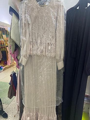 Продаю красивое нарядное платье Производство Турция размер 44-46