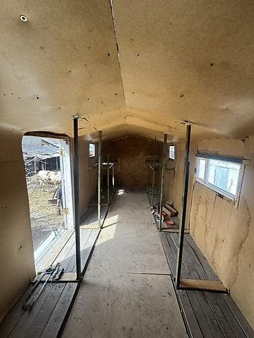 закрытием кафе: Продается передвижной вагончик. На ходу. Колеса 🛞 хорошие. Дышла есть — 7