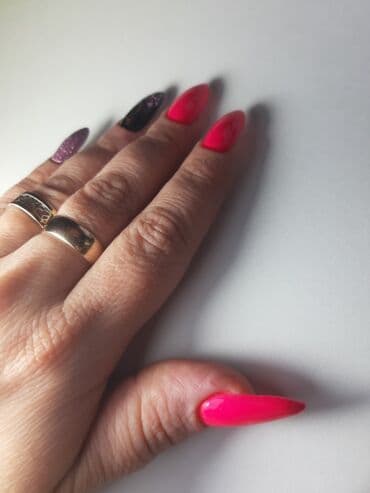 сколько стоит обучение на мастера маникюра: Ремонт сломаных ногтей, Снятие, Коррекция вросших ногтей, Маникюр, Педикюр, Консультация, Одноразовые расходные материалы — 6