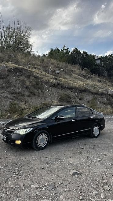 цивик: Honda Civic: 2008 г., 1.3 л, Вариатор, Гибрид, Седан — 2