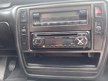 2107 2011: Volkswagen Passat: 2004 г., 2 л, Механика, Бензин, Универсал — 3