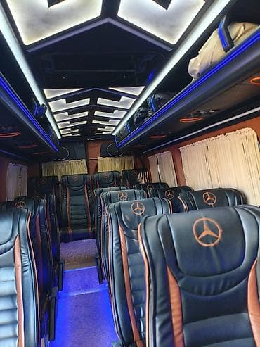 салон w210: Пассажирский микроавтобус Mercedes-Benz Sprinter (длинная база — 3