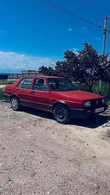 Volkswagen Cabrio: 1993 г., Седан — 3