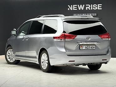 lada car: Toyota Sienna: 2013 г., 3.5 л, Автомат, Бензин, Минивэн — 3