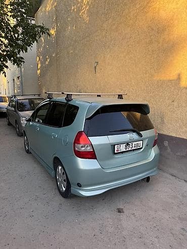 infinity qx56: Honda Fit: 2002 г., 1.3 л, Бензин — 3