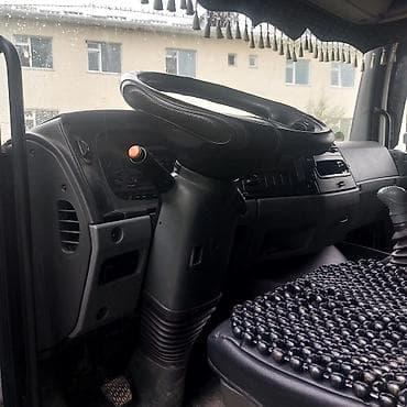 продаю сидельный тягач: Грузовик, Mercedes-Benz, Стандарт, Б/у — 2