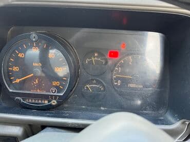 тягач двух мостовой: Грузовик, Б/у — 7