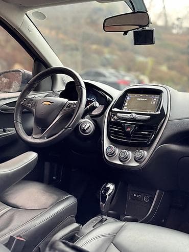машина 8000: Chevrolet Spark: 2021 г., 1 л, Автомат, Бензин, Хэтчбэк — 10