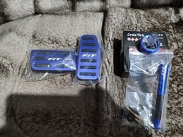 fit 2004: Набор аксессуаров для тюнинга автомобиля Honda Fit (с логотипом FIT) — 2