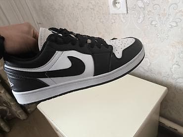 бу кроссовки: Мужские кроссовки, 42, Nike, Б/у, цвет - Черный — 1