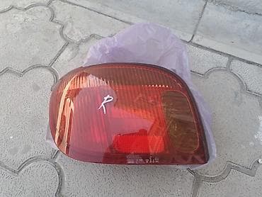 Задний правый стоп-сигнал Toyota Оригинал at lalafo.kg Задний правый стоп-сигнал Toyota Оригинал