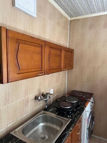 red centr: 1 комната, 30 м², 1 этаж — 3