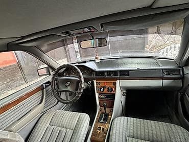 муссо 2 3: Mercedes-Benz W124: 1990 г., 2.3 л, Автомат, Бензин, Седан — 6