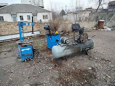 Комплект оборудования для шиномонтажа и сервиса колес: - Поршневой