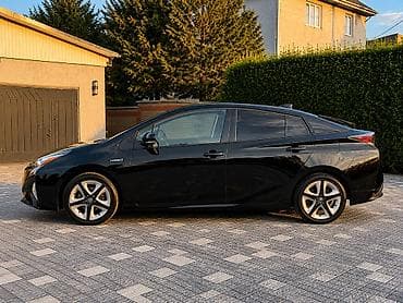 Продажа авто: Toyota Prius: 2016 г., 1.8 л, Гибрид — 5