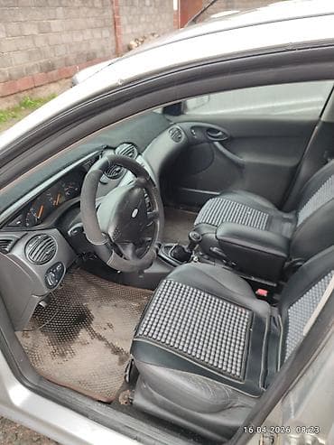 bmw e30: Ford Focus: 2004 г., 1.8 л, Ручные, Бензин, Седан — 7