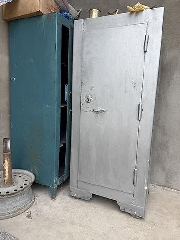 частный охрана: Металлические сейфы/шкафы для хранения Описание: - Прочные стальные — 1