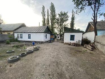 дом рухий: Продаётся жилой дом с приусадебным участком. - Одноэтажные строения — 1