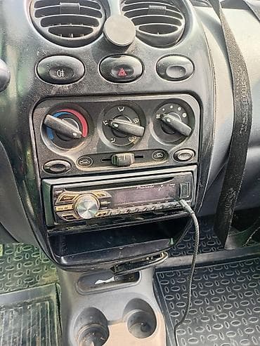 Другая автоэлектроника: Оргинал пионер магнитафон сатылат баарыиштейт аух флешка — 1