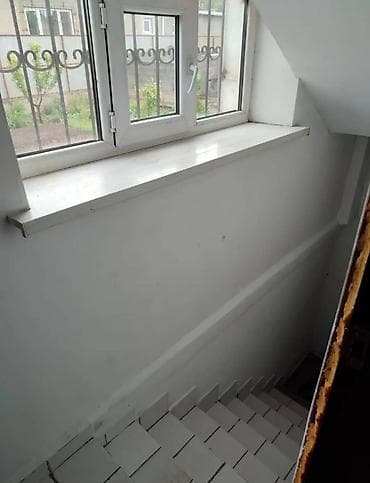 Недвижимость: Продаётся двухэтажный жилой дом с участком. Основные характеристики — 7