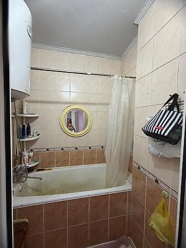 rixos hall: 3 комнаты, 58 м², Ошский мкр., 106 серия, 2 этаж, Старый ремонт — 6
