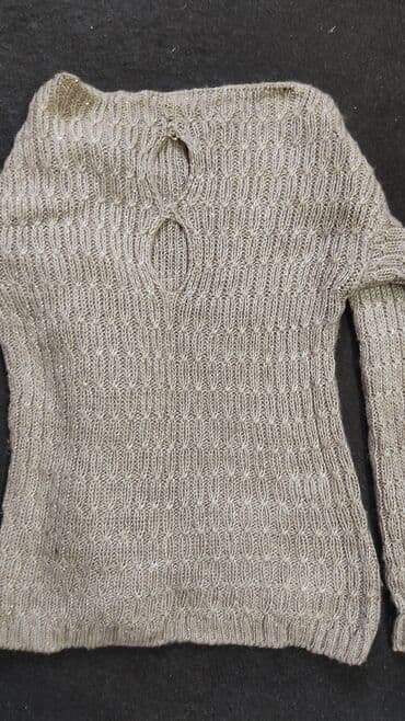 корейские вещи: Меняю 1)) кросовки размер 39- на 1кг сахара 2) Тоник( больше половины — 9