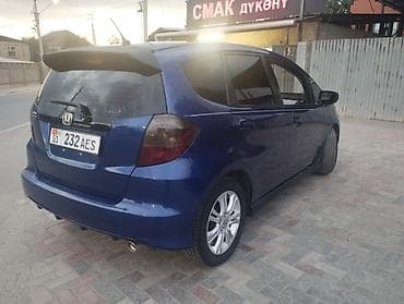 step 2: Honda Fit: 2009 г., 1.5 л, Автомат, Бензин, Хэтчбэк — 9