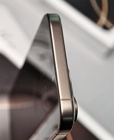 11 pro чехол: IPhone 16 Pro Max, Б/у, 256 ГБ, Золотой, Зарядное устройство, Защитное стекло, 90 % — 3