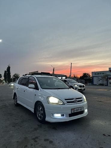 prius plus: Toyota Ipsum: 2002 г., 2.4 л, Автомат, Бензин, Минивэн — 4