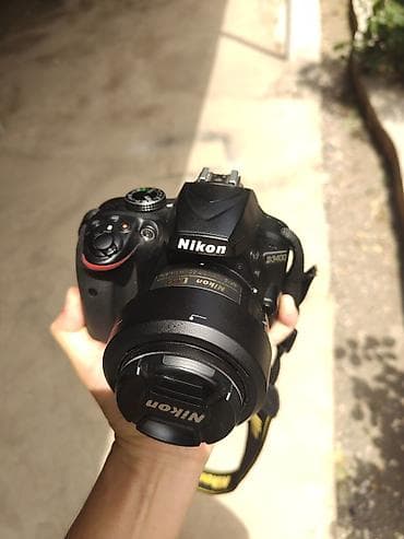 Зеркальная камера Nikon D3400 + светосильный фикс-объектив AF‑S DX