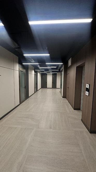 первый линия: Аренда офисов, 54 м², В бизнес центре, 1 линия — 2