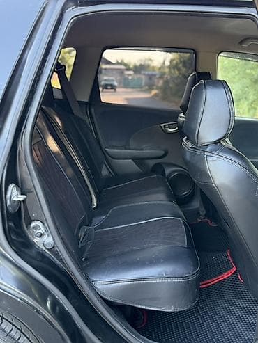Унаа: Honda Fit: 2009 г., 1.3 л, Вариатор, Бензин, Хетчбек — 9